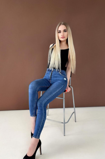 Russian Call Girl in Kolkata